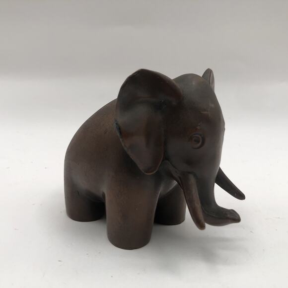 Brass Elephant Figurine Statue Small 4 In x 3.5 In Shelf Home Decor Collectible - Picture 3 of 7